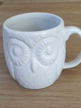 West Elm White Embossed Owl Mug - 20oz Retired Collection